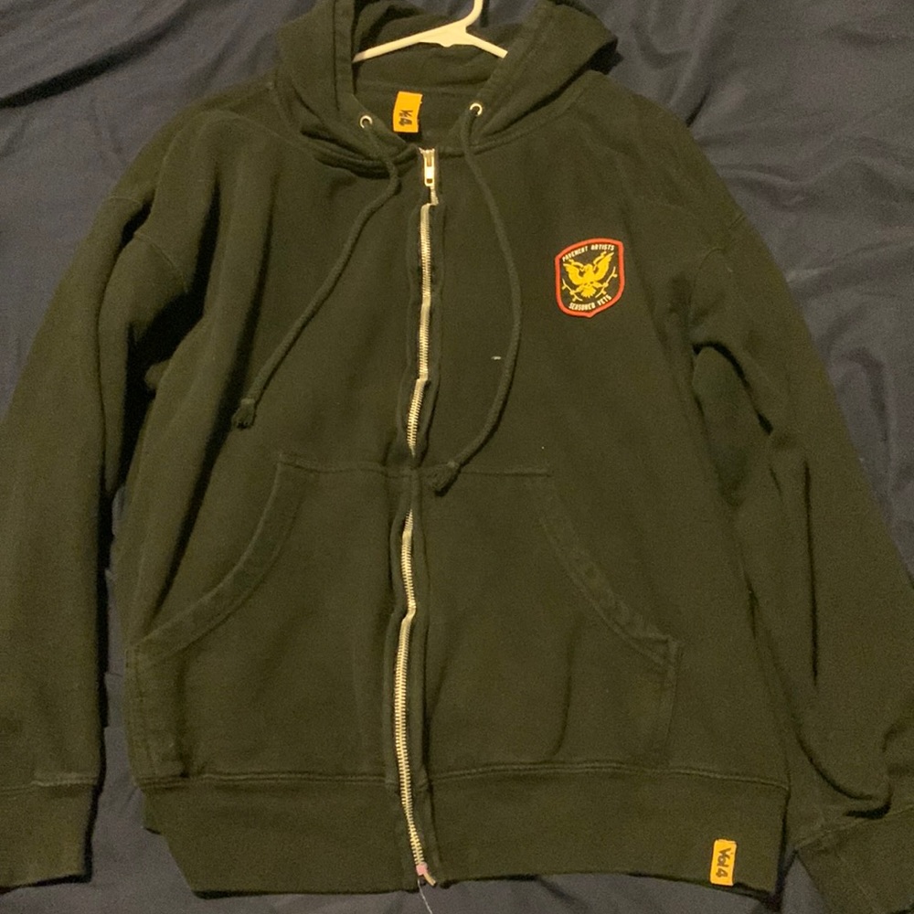 Skater volume 4 zip up jacket.